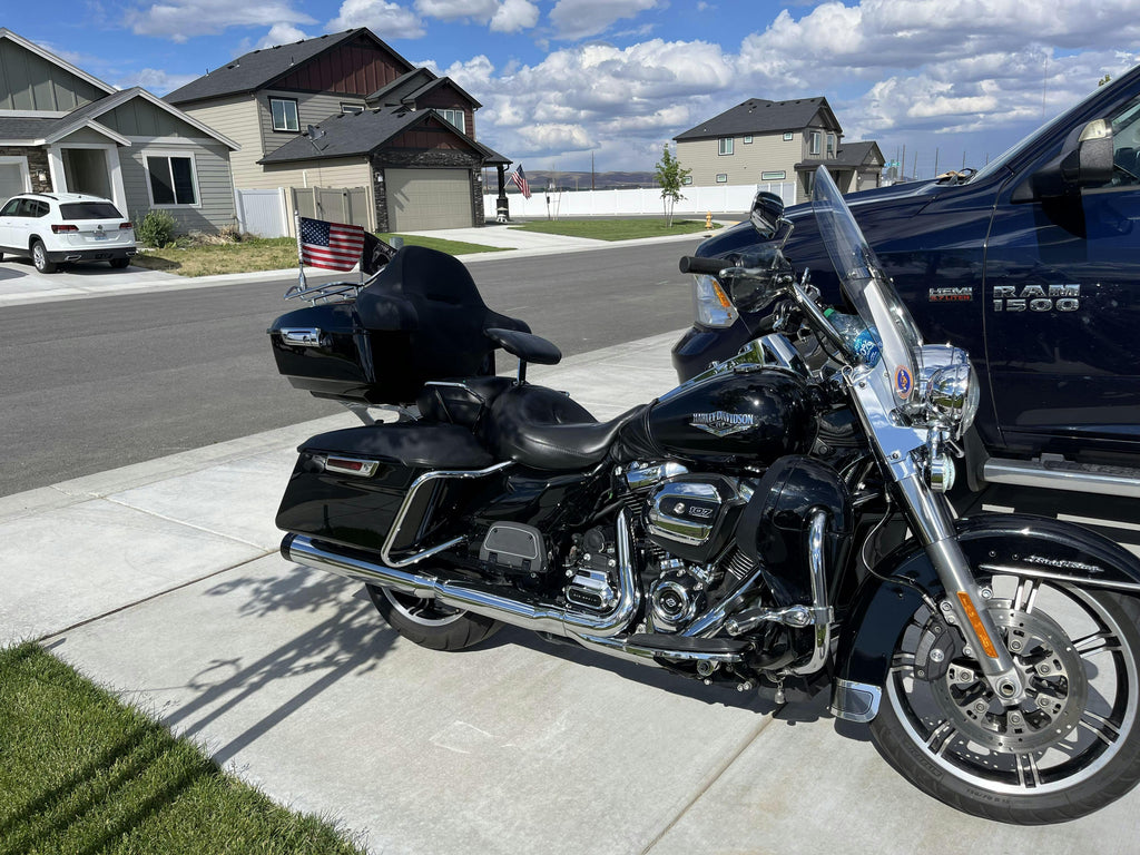 TCMT 13.7" Chrome Latches King Trunk with Wrap Around Backrest Pad & Chrome Top Luggage Rack Fit For Harley Touring '14-'25
