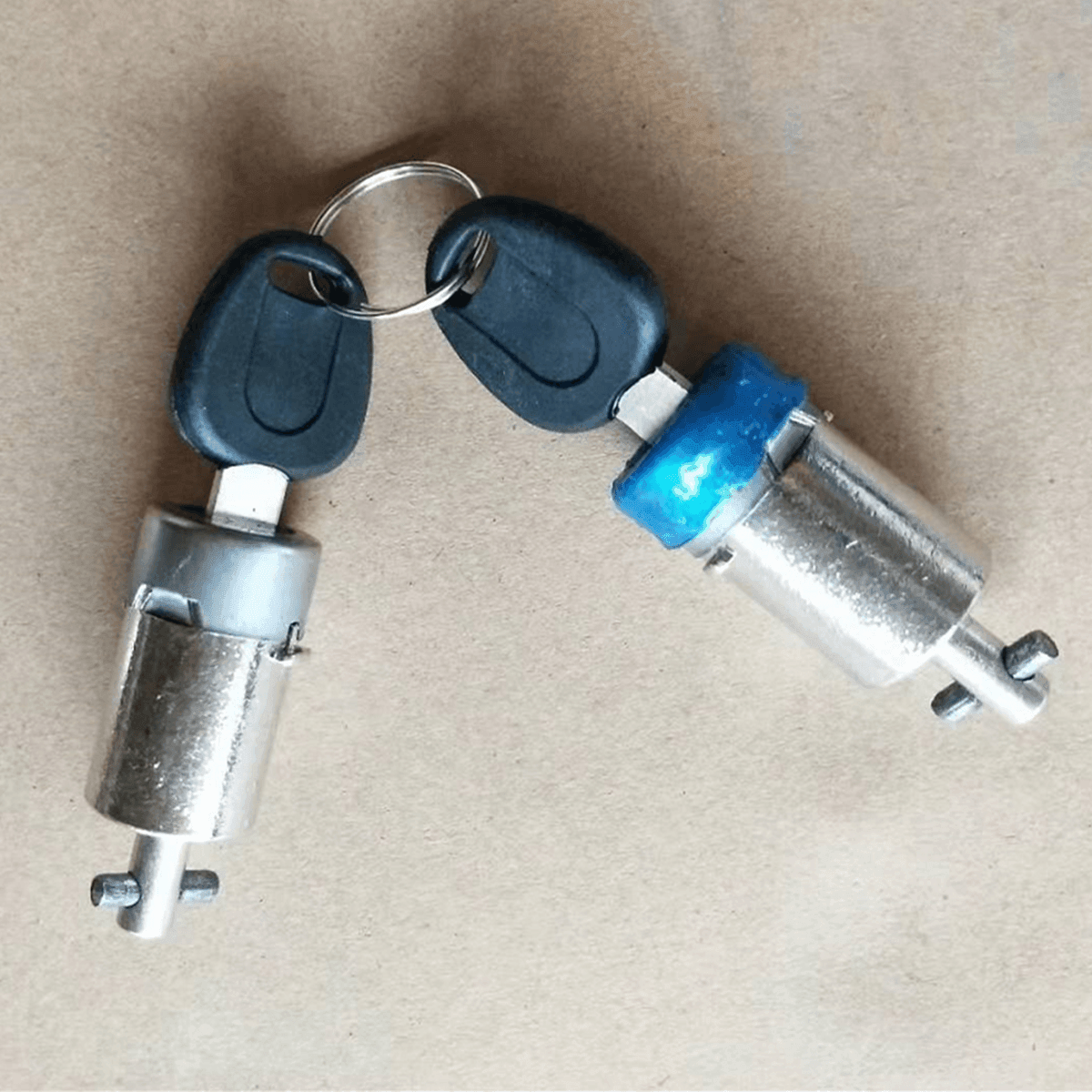 Harley electric top saddlebag locks